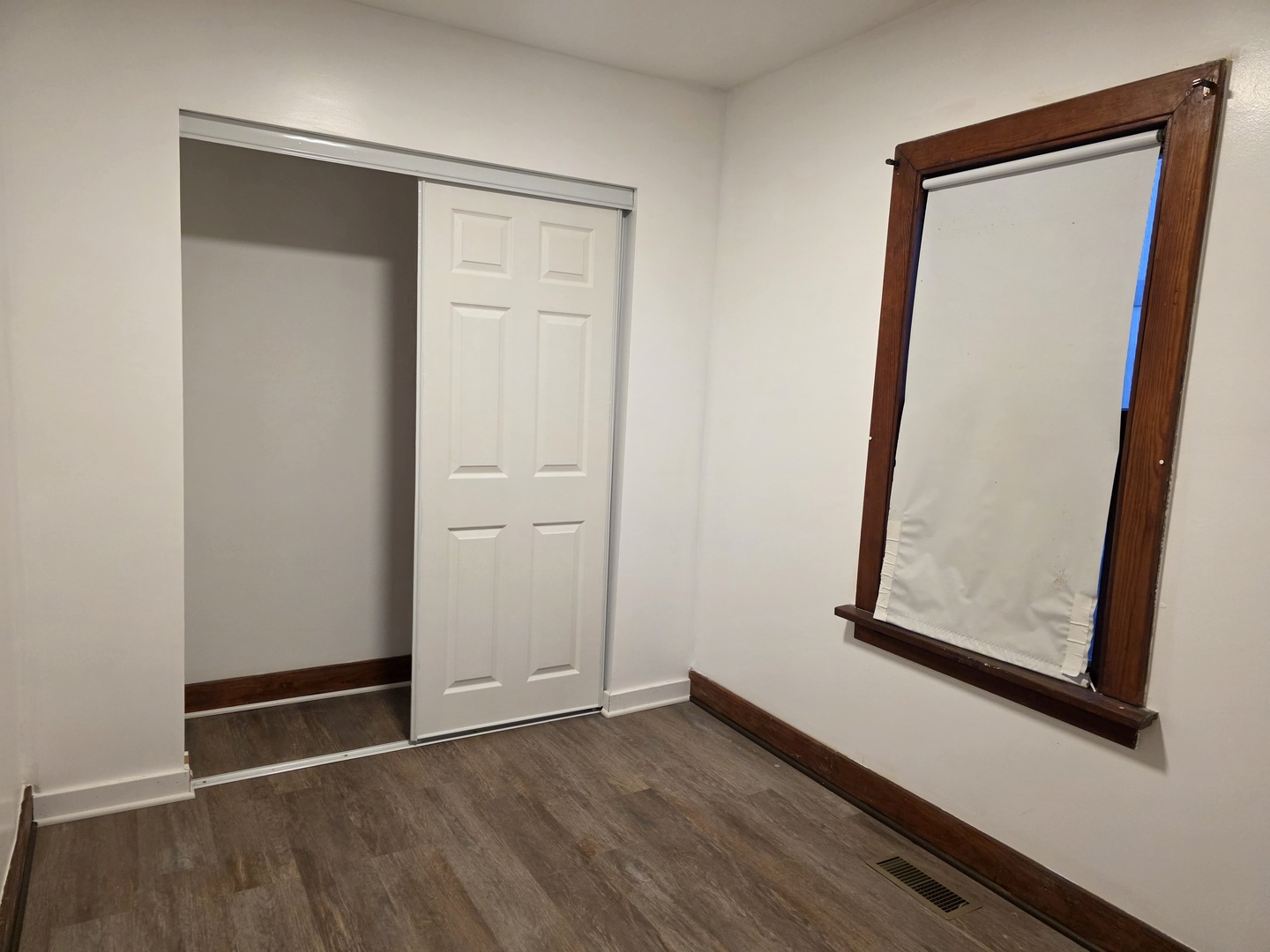 117 Woodland Drive, Round Lake Beach, IL 60073