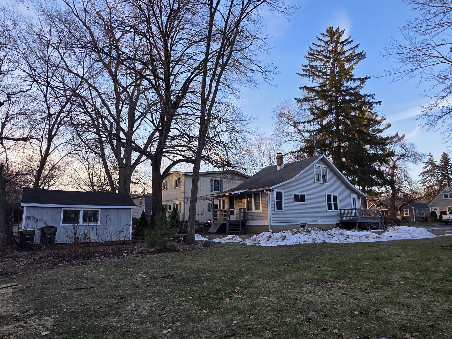 117 Woodland Drive, Round Lake Beach, IL 60073