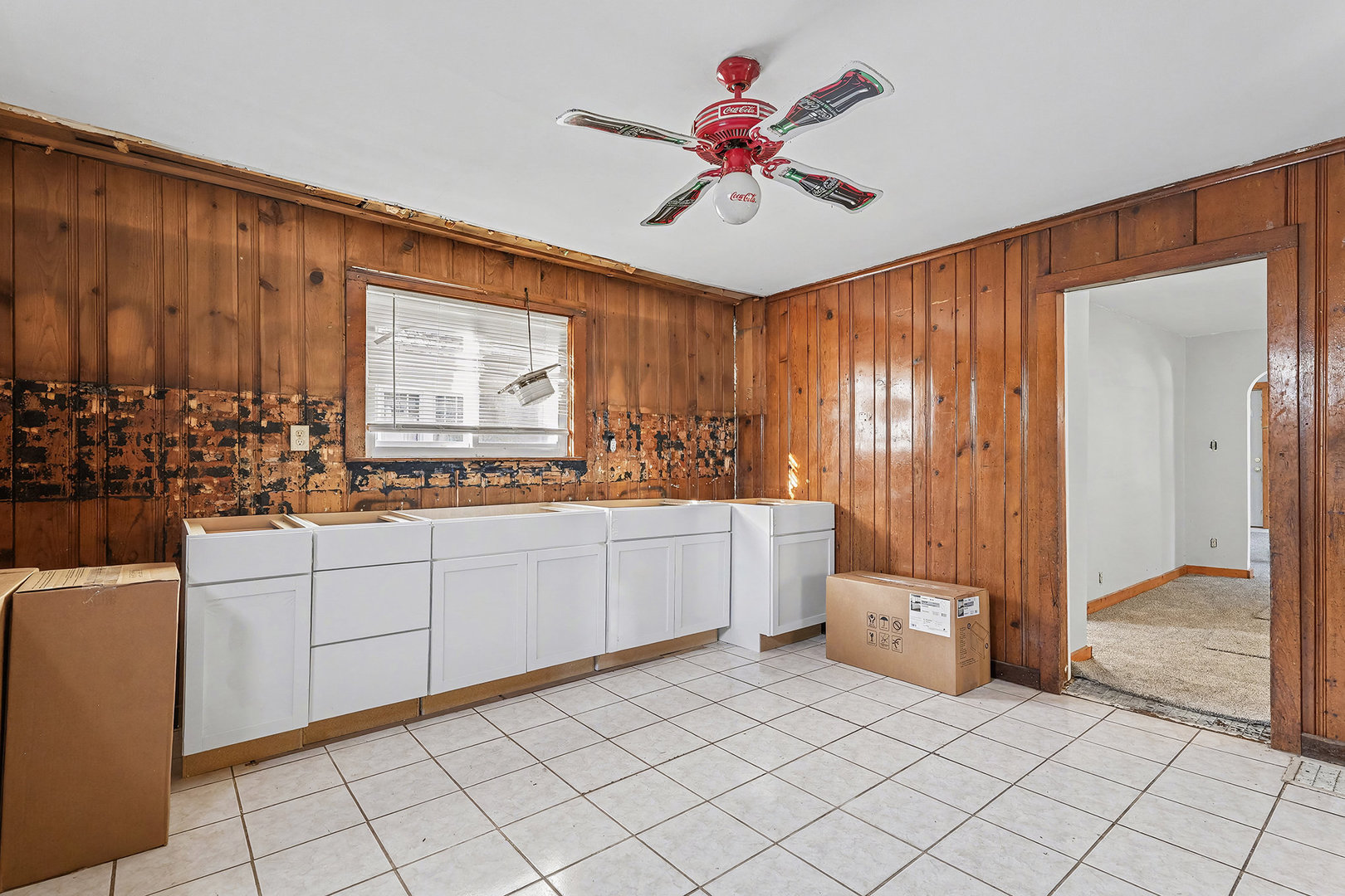 541 4th Avenue, Aurora, IL 60505