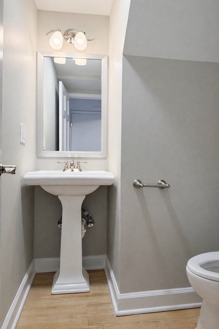 1118 N Knollwood Drive, Palatine, IL 60067