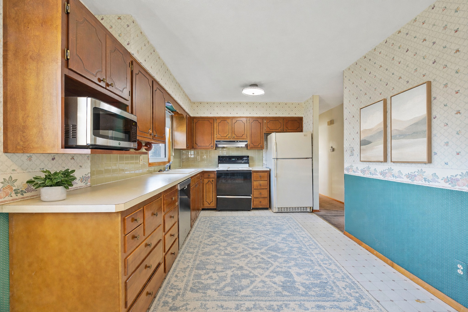 1319 Rutledge Road, Bloomington, IL 61704