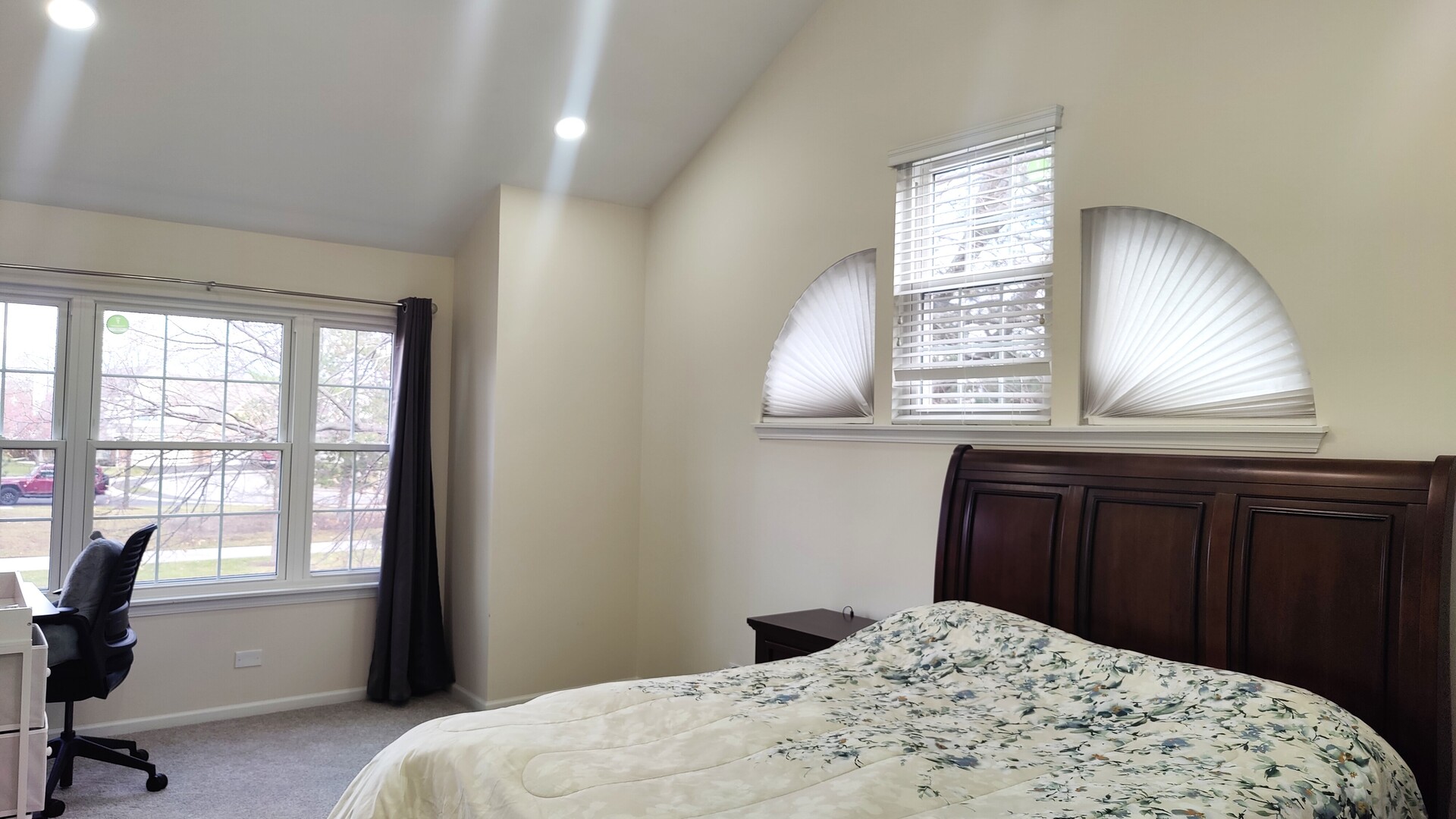 138 White Branch Court, Schaumburg, IL 60194