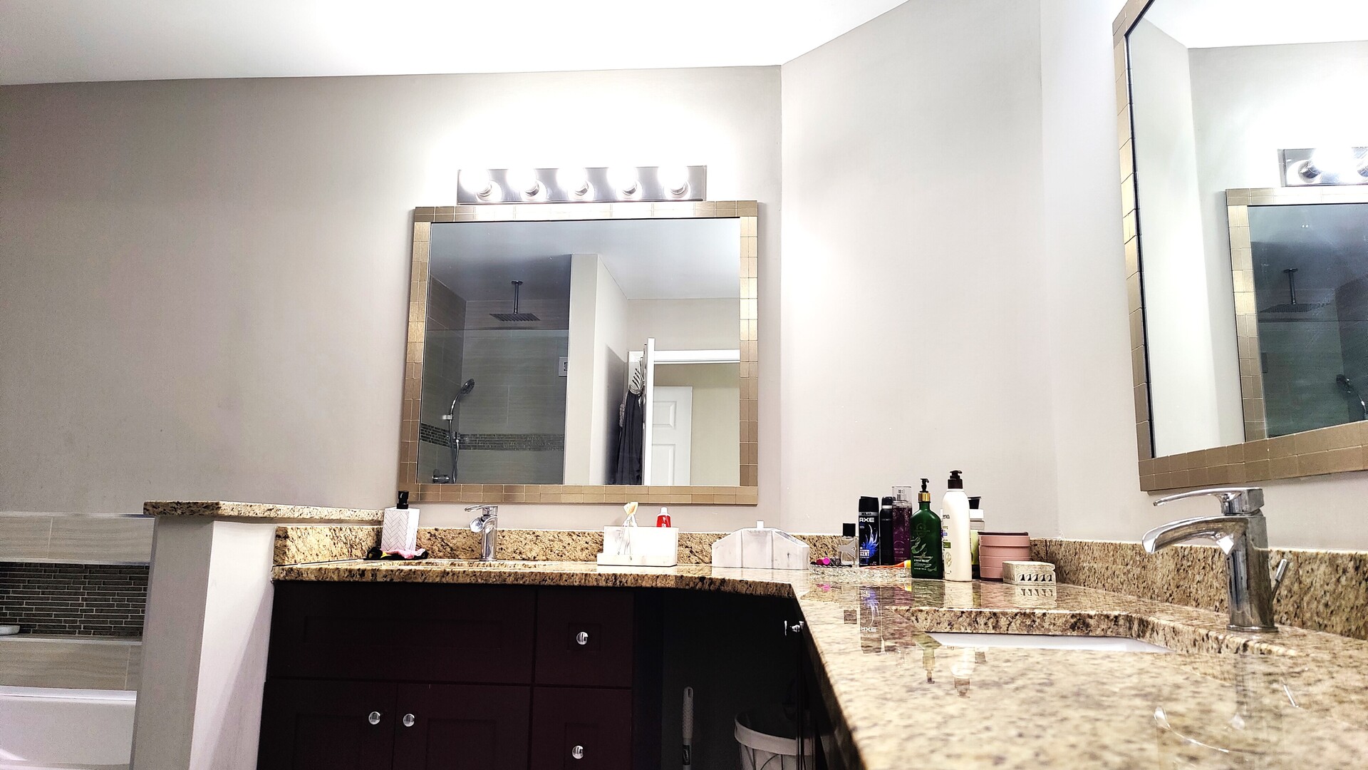 138 White Branch Court, Schaumburg, IL 60194