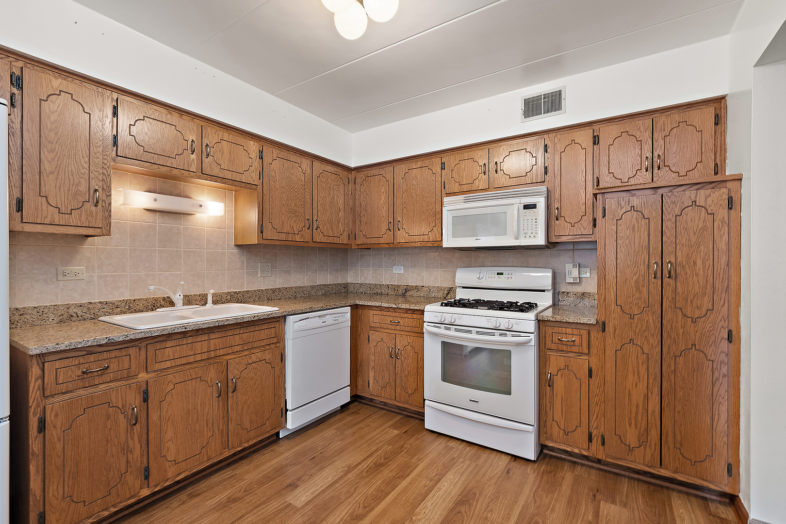 11103 Heritage Drive #1B, Palos Hills, IL 60465