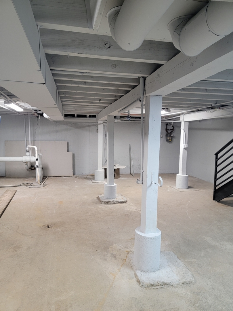 4070 S Archer Avenue, Chicago, IL 60632