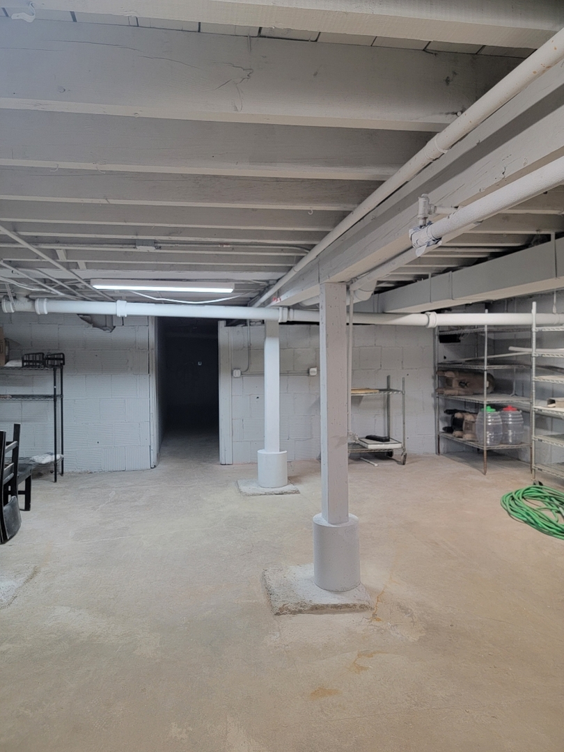 4070 S Archer Avenue, Chicago, IL 60632