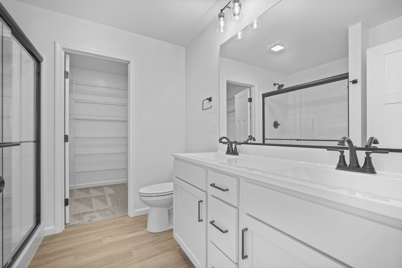 3 Eric Court, Bloomington, IL 61705