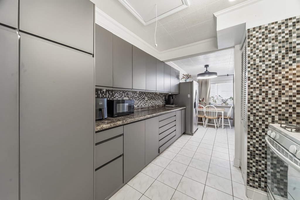 16030 Saint Louis Avenue, Markham, IL 60428