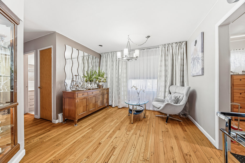 16030 Saint Louis Avenue, Markham, IL 60428