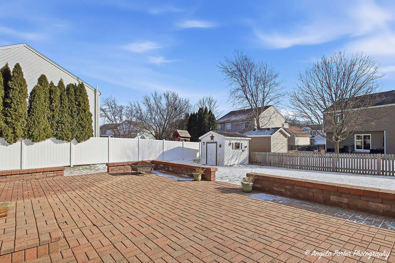 443 E Stockton Court, Round Lake Beach, IL 60073