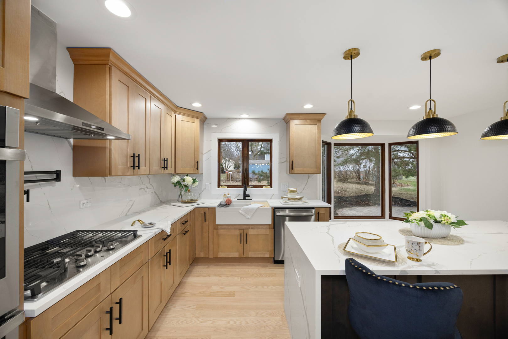 818 FAIRWINDS Court, Naperville, IL 60563