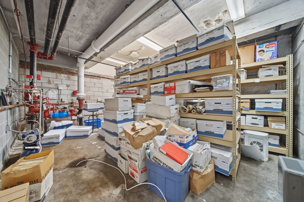 921 S State Street, Lockport, IL 60441