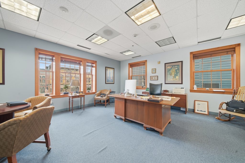 921 S State Street, Lockport, IL 60441