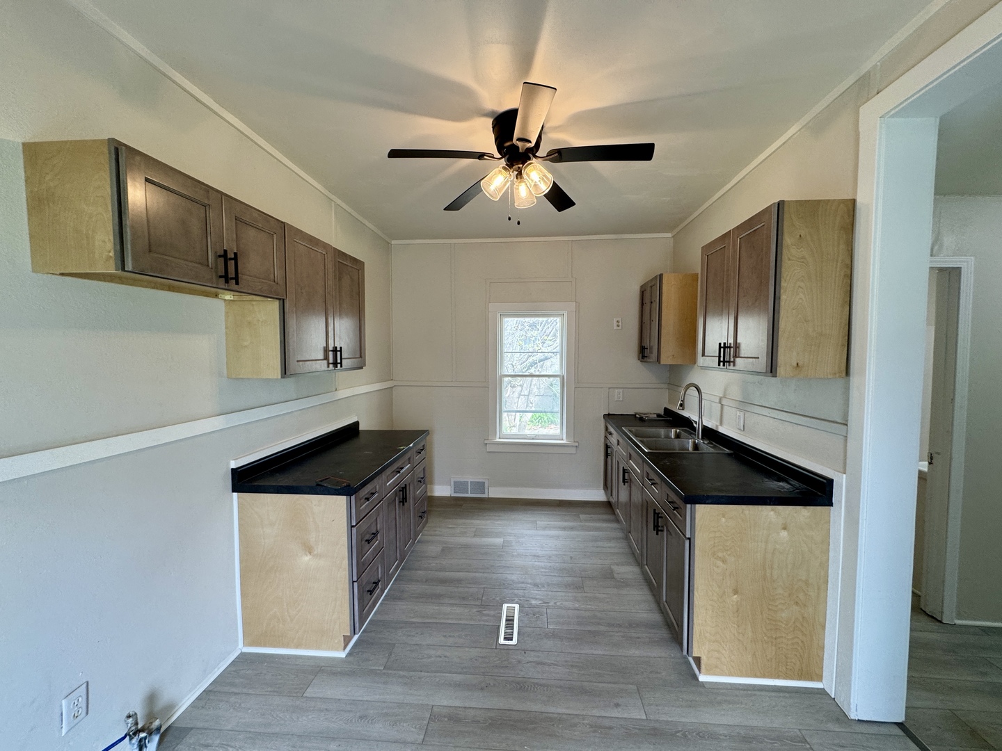 2796 E 508 Street, Lasalle, IL 61301