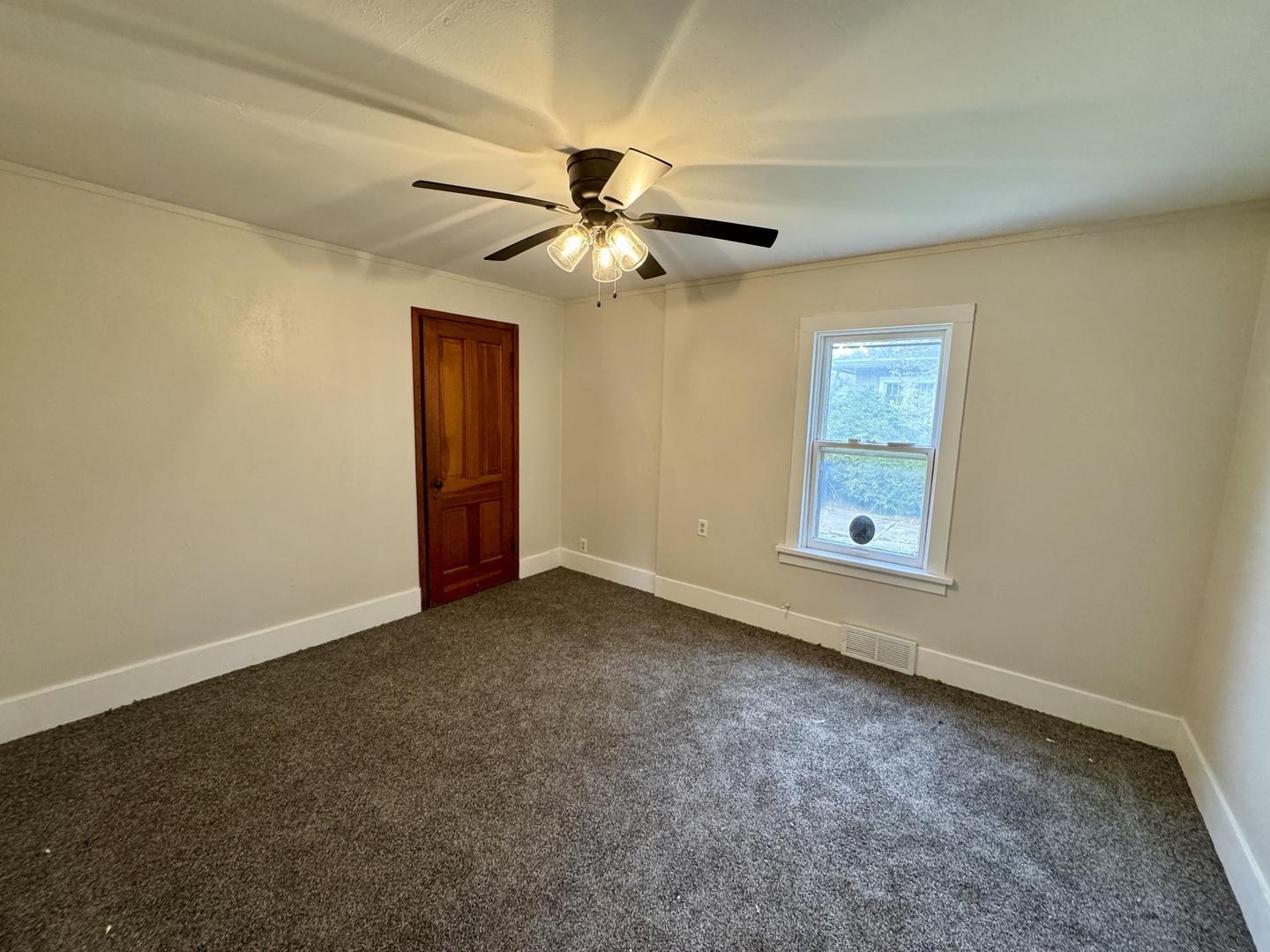 2796 E 508 Street, Lasalle, IL 61301