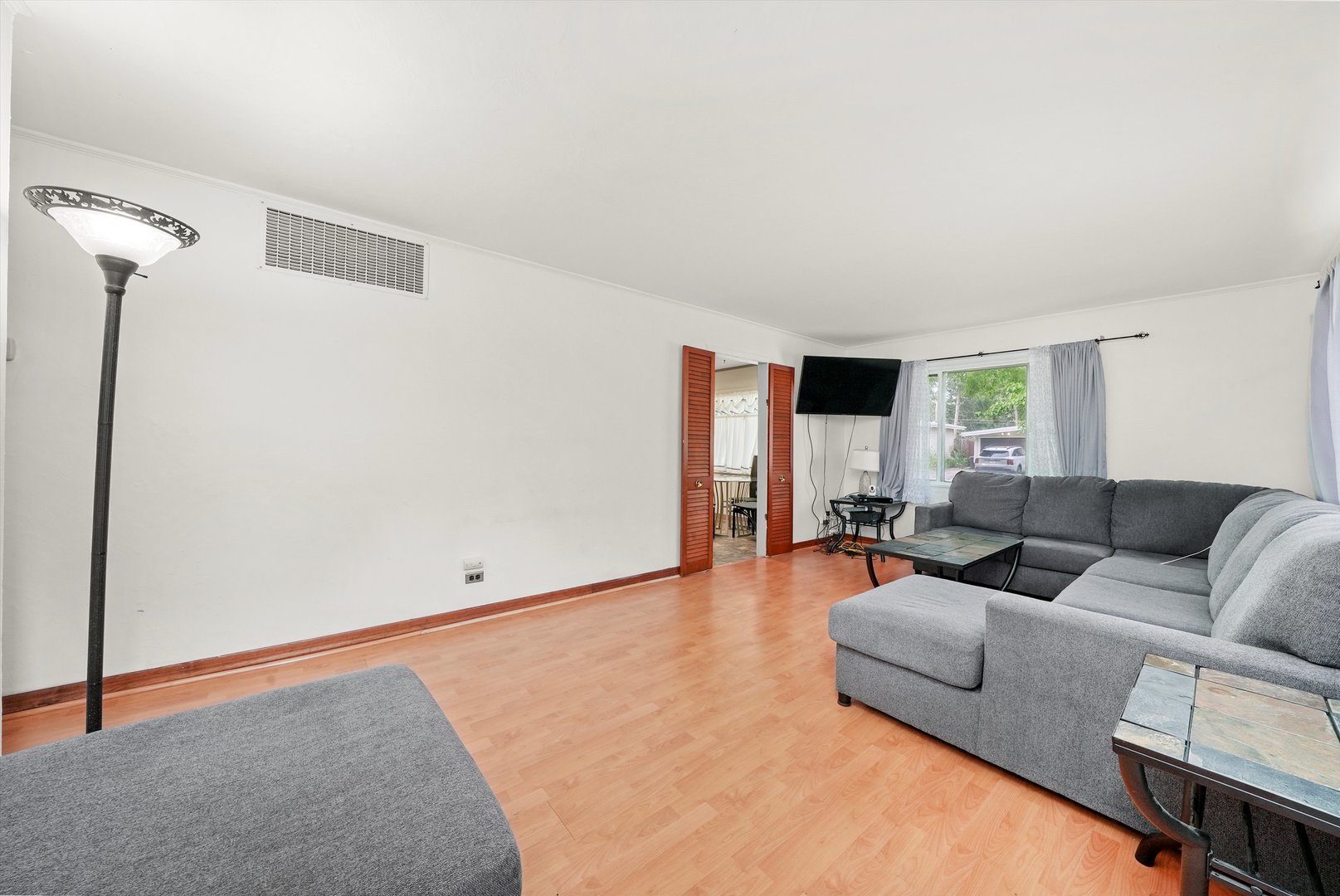 323 Shawnee Street, Park Forest, IL 60466