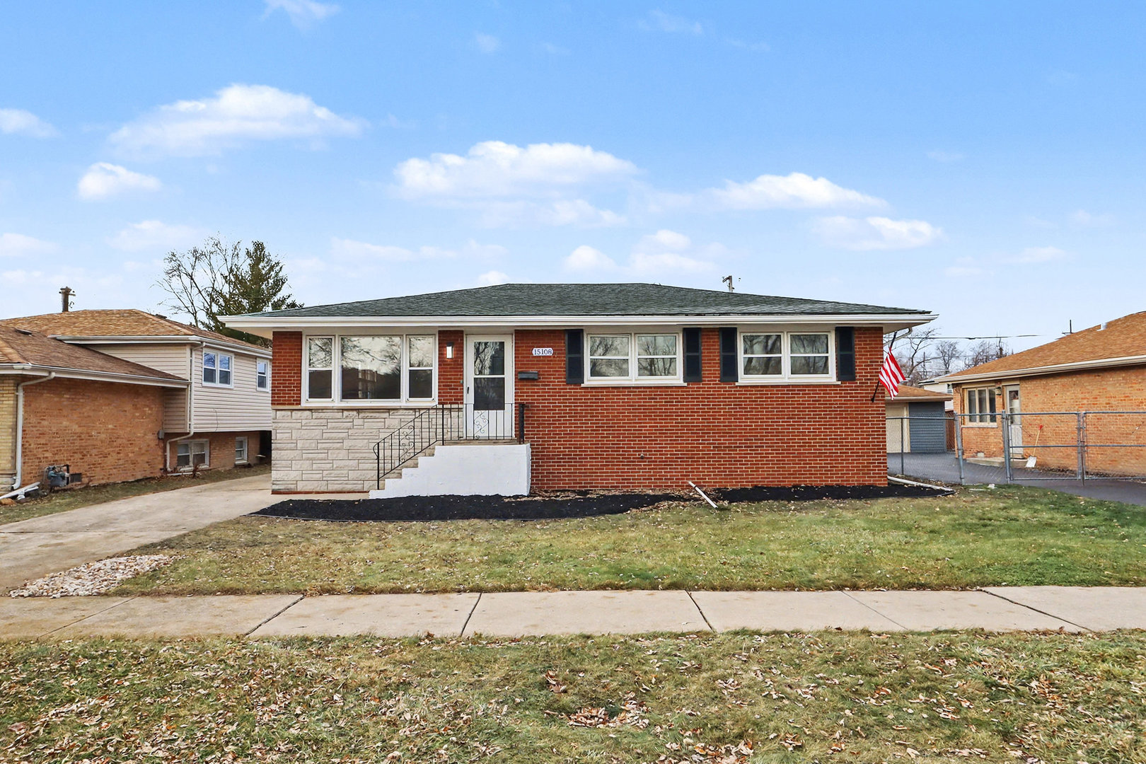 15108 Hamlin Avenue, Midlothian, IL 60445