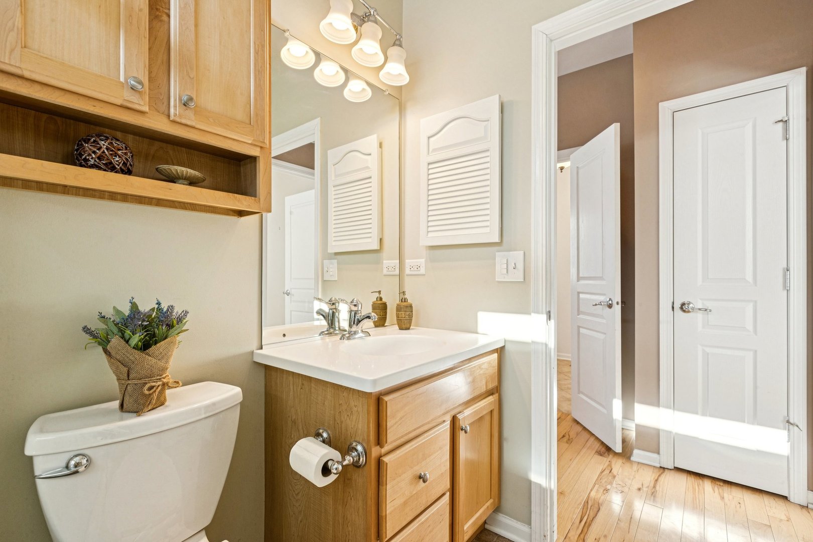 3251 Sheridan Lane, Mundelein, IL 60060