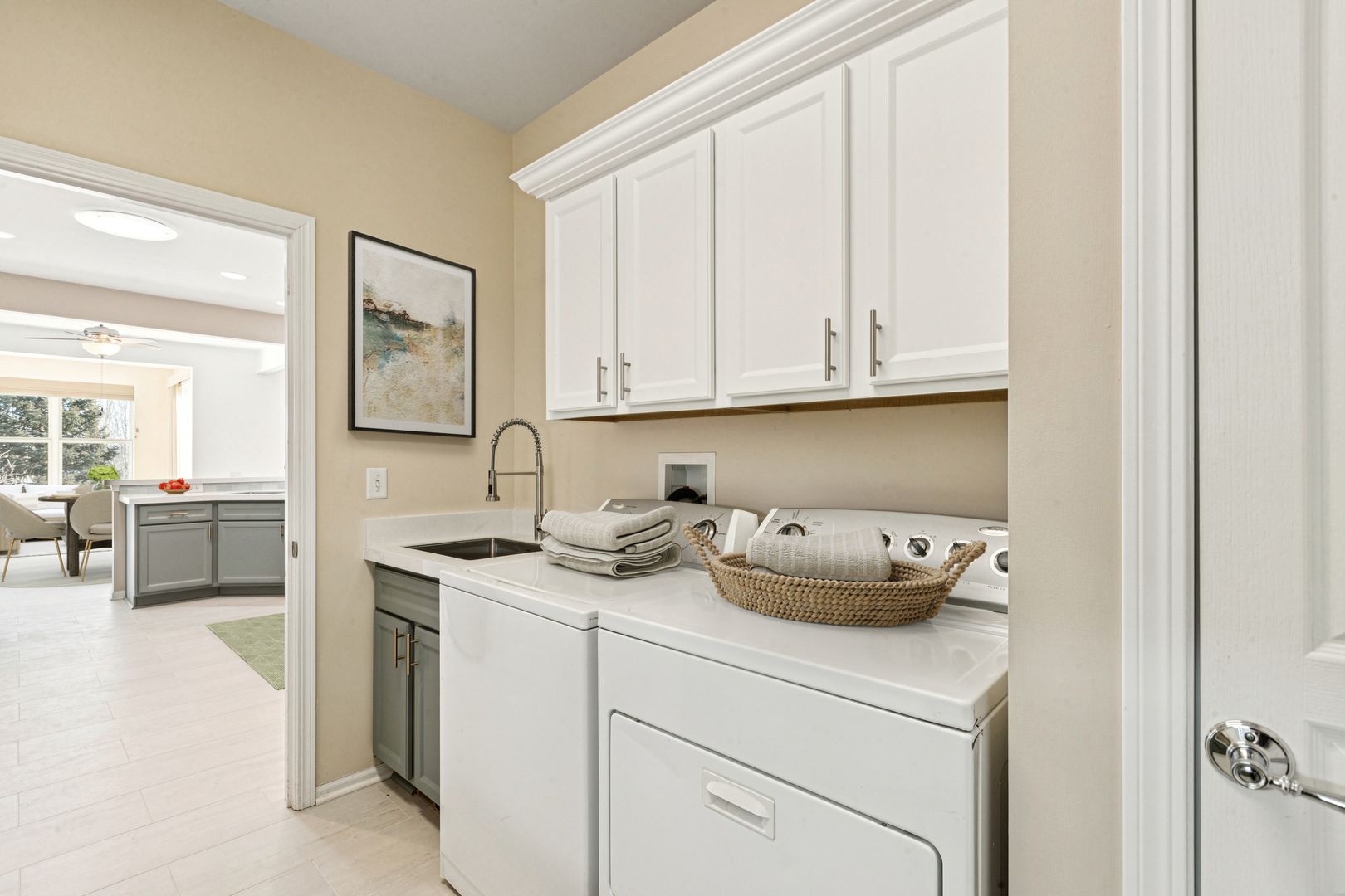 3251 Sheridan Lane, Mundelein, IL 60060