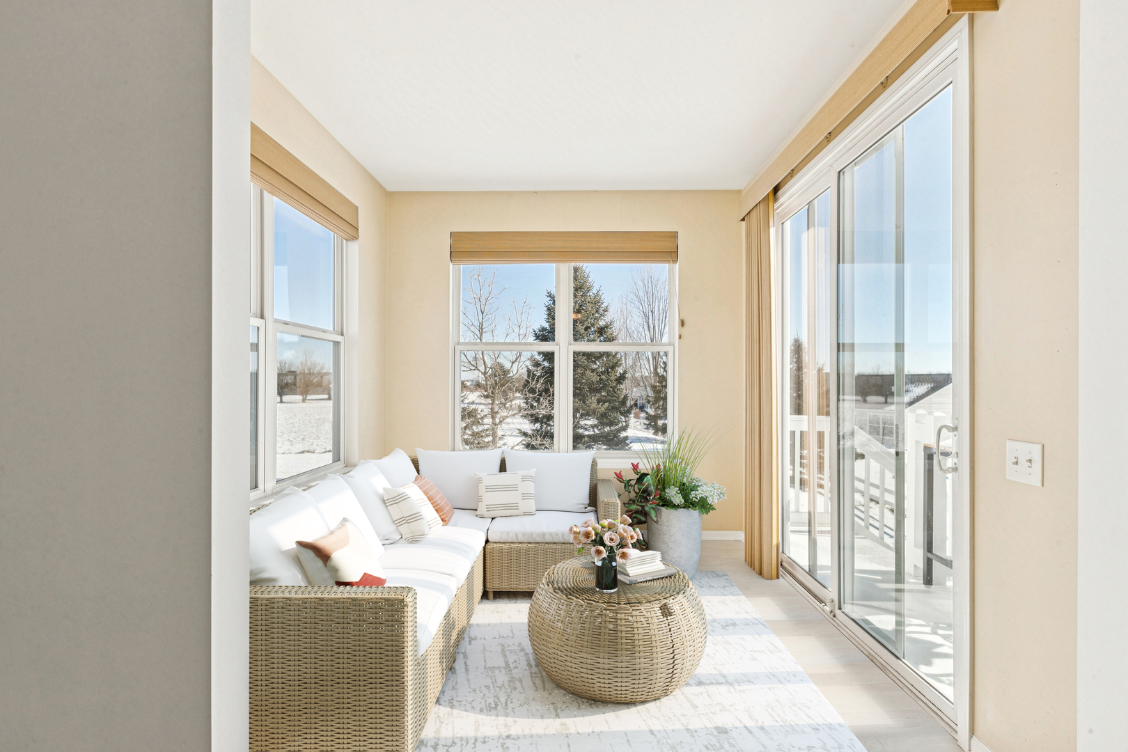 3251 Sheridan Lane, Mundelein, IL 60060