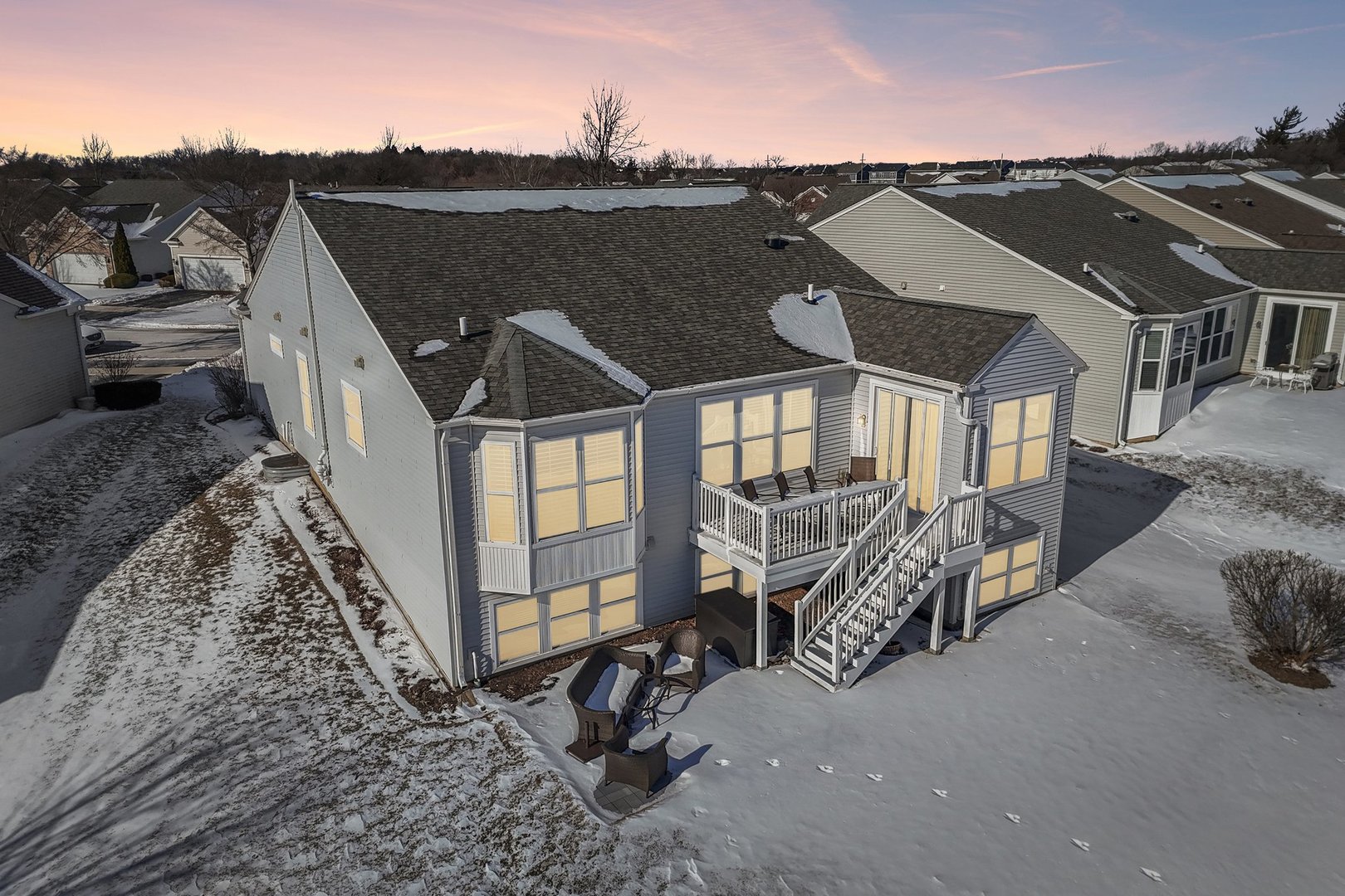 3251 Sheridan Lane, Mundelein, IL 60060