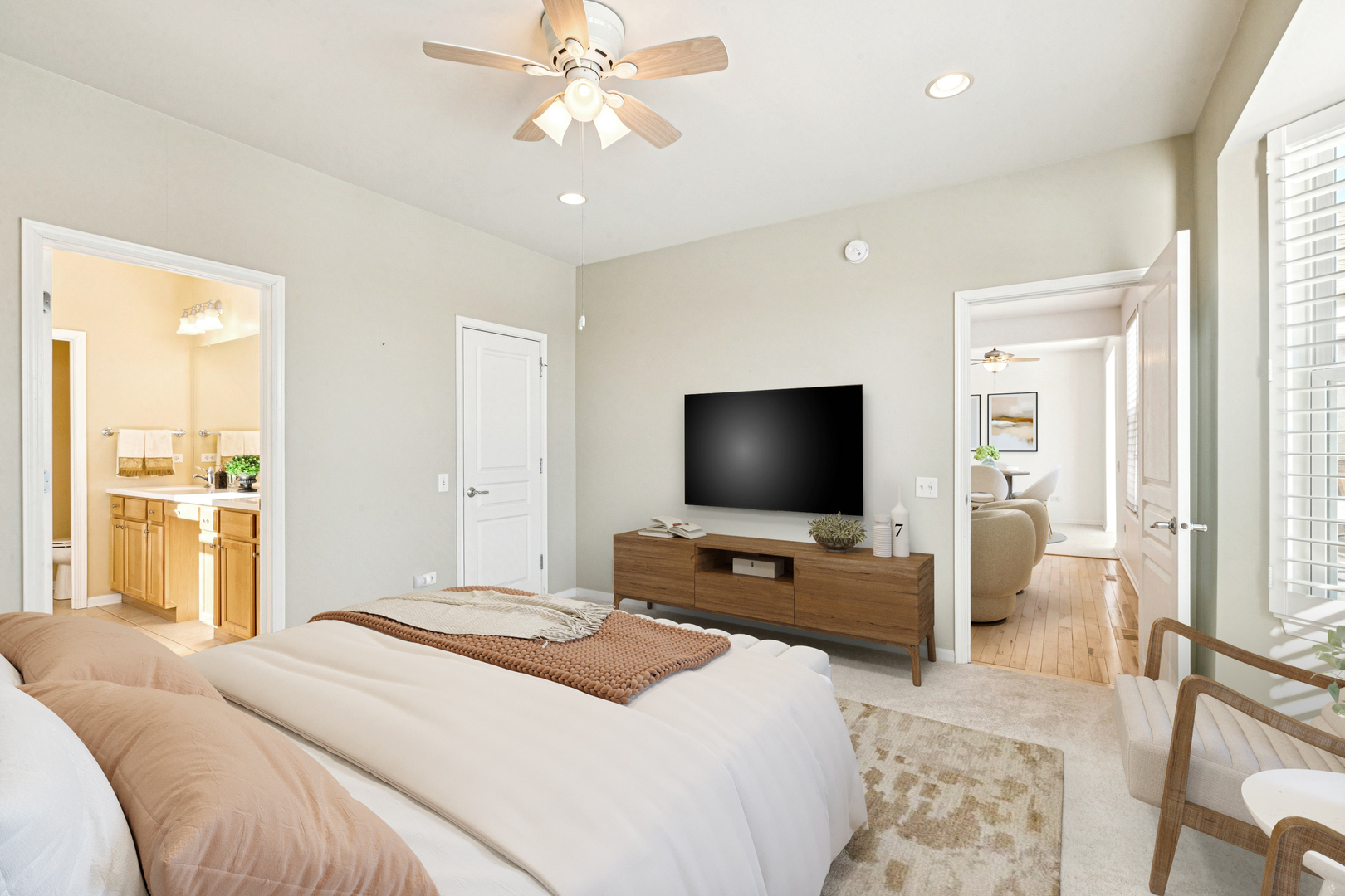 3251 Sheridan Lane, Mundelein, IL 60060