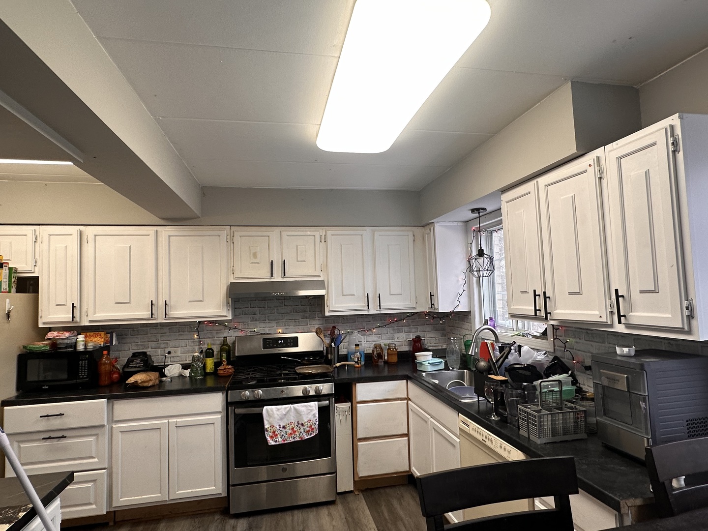 464 S President Street #204, Carol Stream, IL 60188