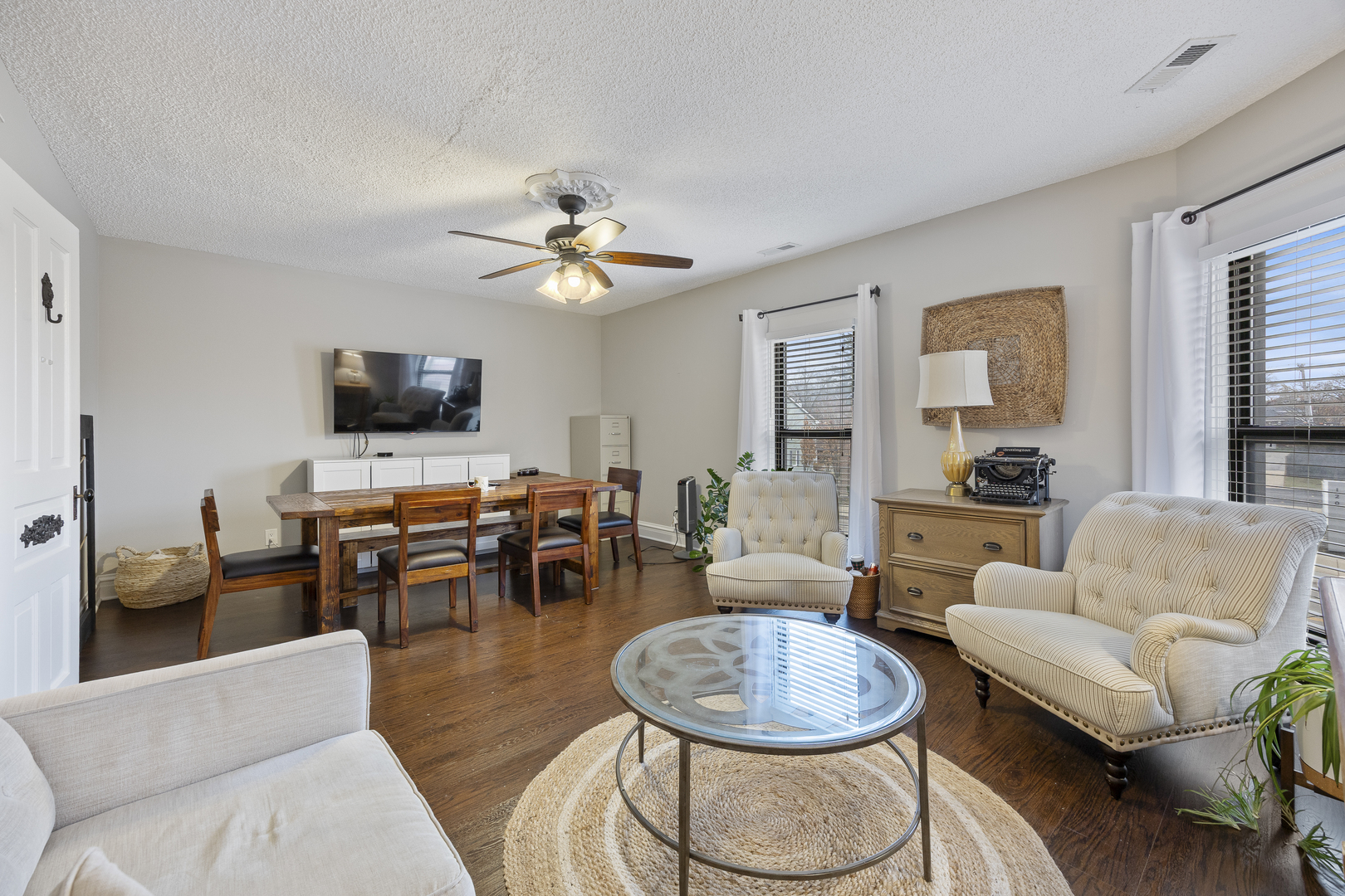 121 N Washington Street #250, Naperville, IL 60540