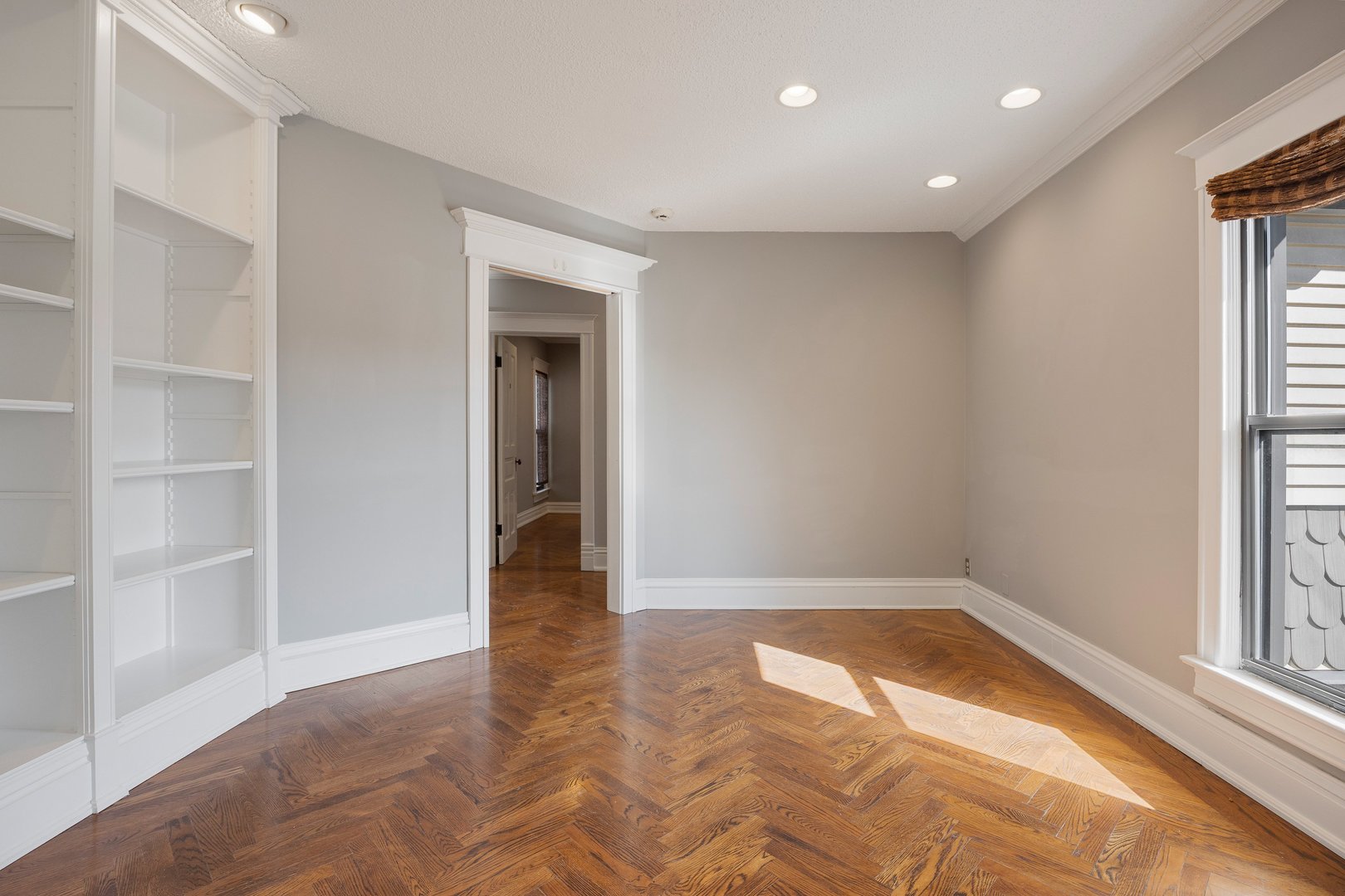 121 N Washington Street #250, Naperville, IL 60540