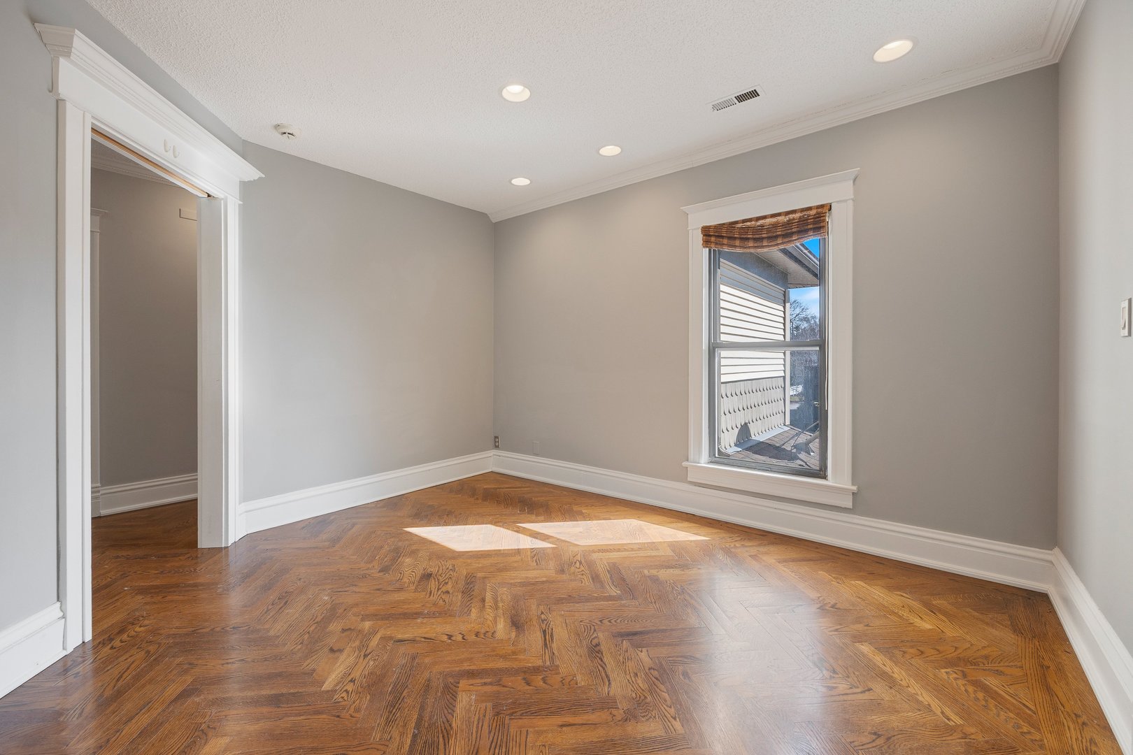 121 N Washington Street #250, Naperville, IL 60540