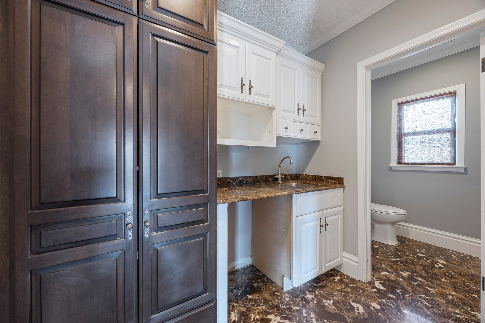 121 N Washington Street #250, Naperville, IL 60540