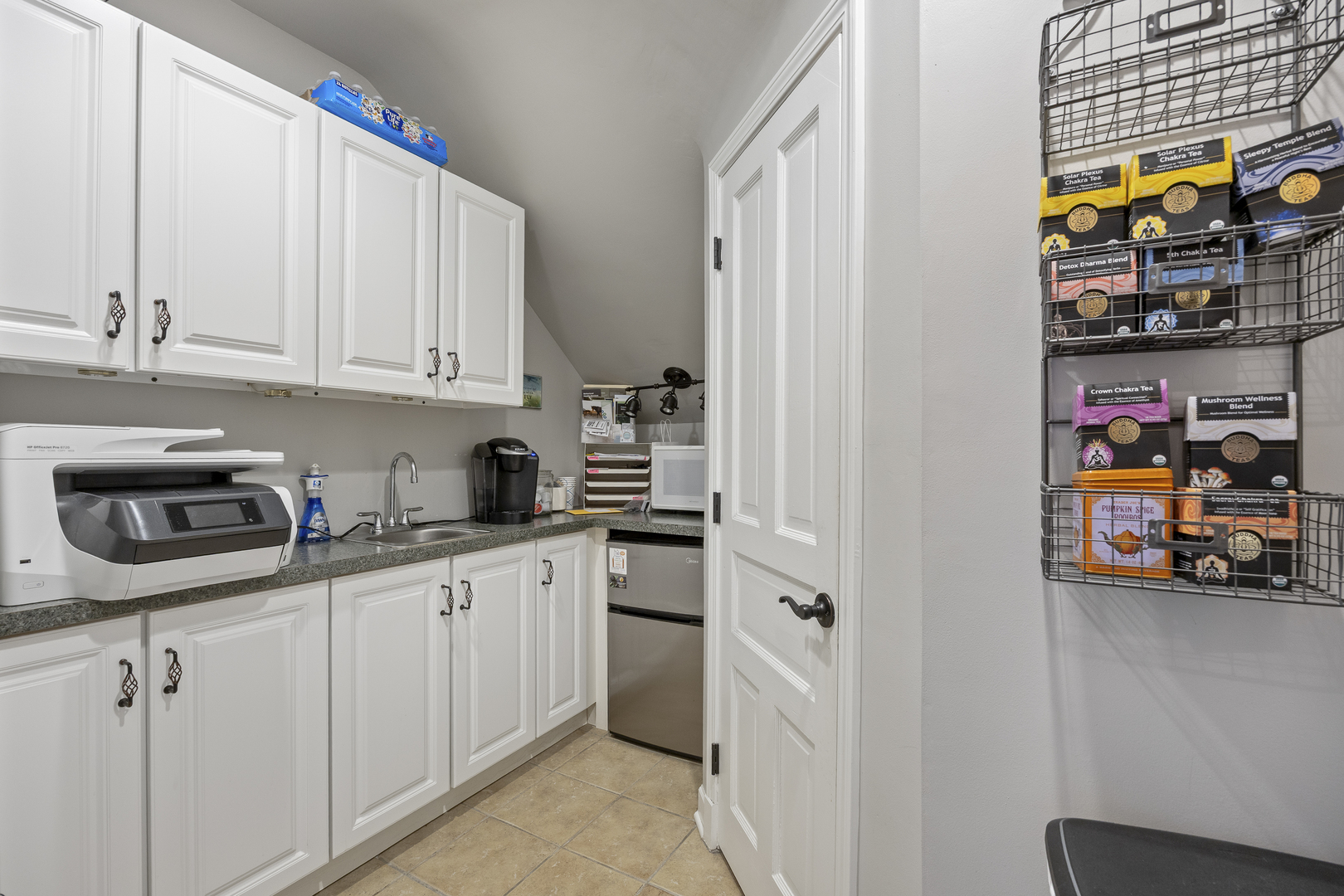 121 N Washington Street #250, Naperville, IL 60540