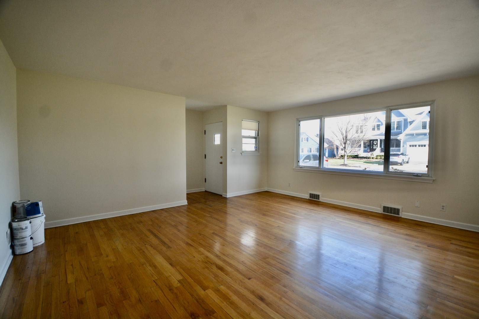 609 N Loomis Street, Naperville, IL 60563