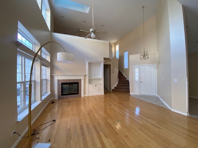 1626 S Luther Avenue, Oakbrook Terrace, IL 60181