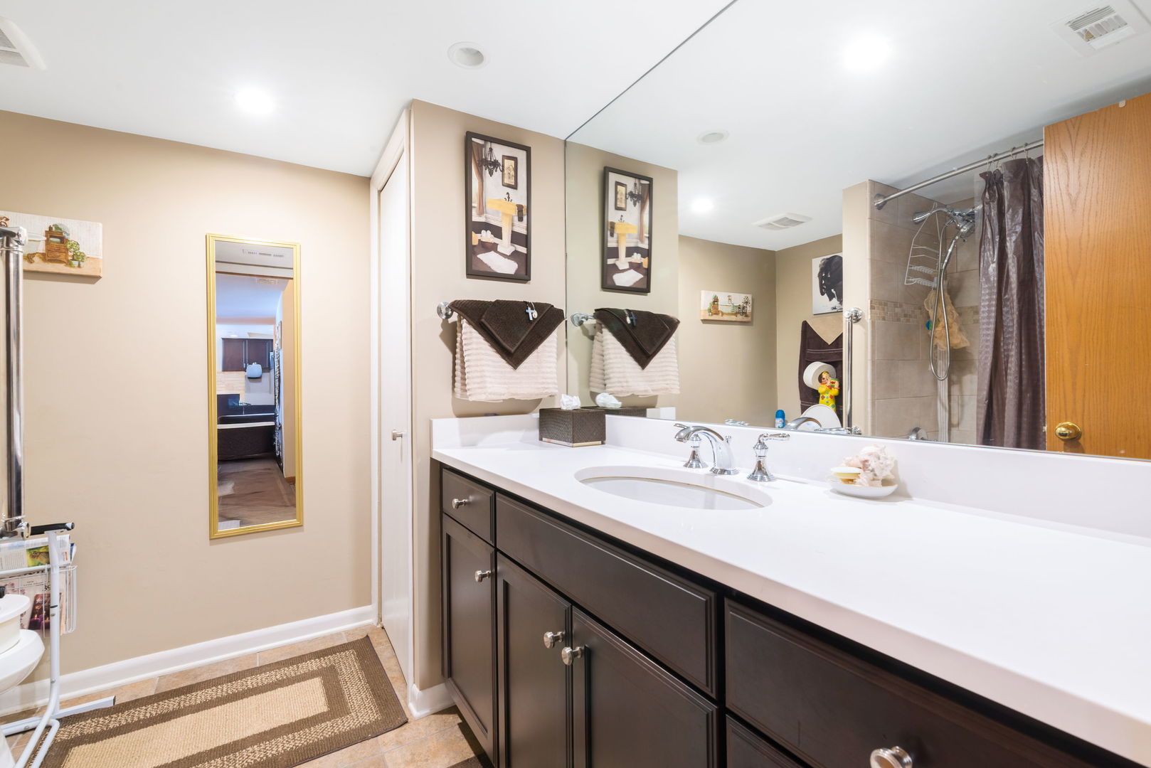 1S045 Spring Road #1D, Oakbrook Terrace, IL 60181