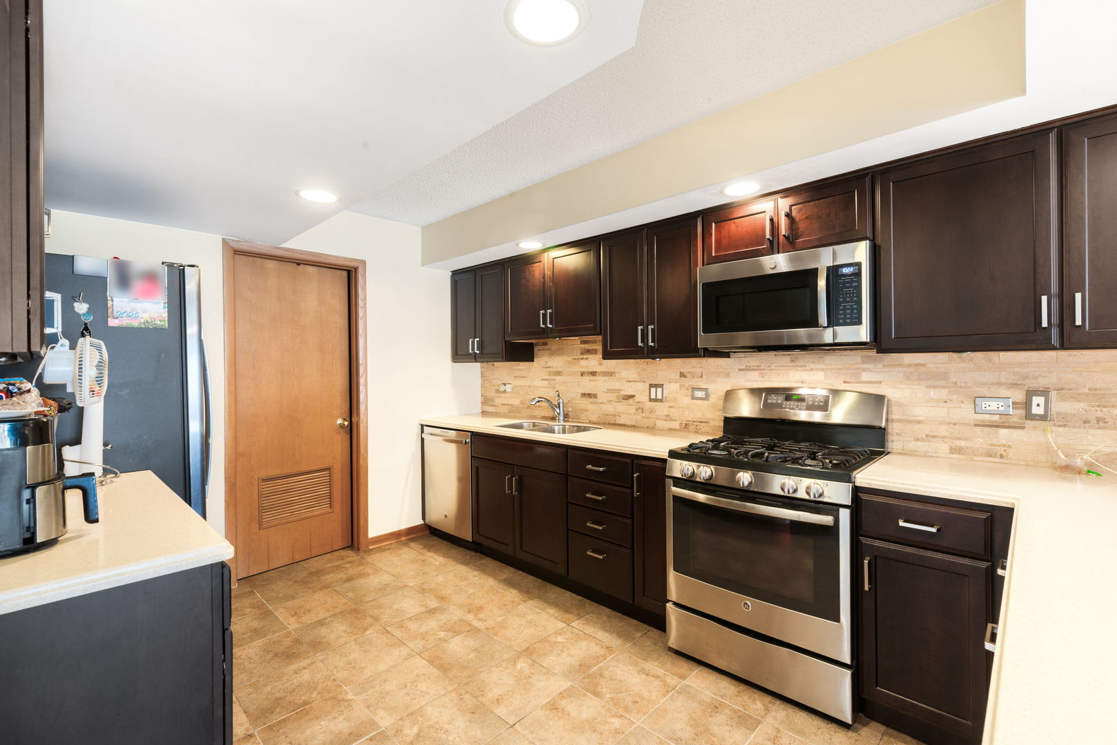 1S045 Spring Road #1D, Oakbrook Terrace, IL 60181
