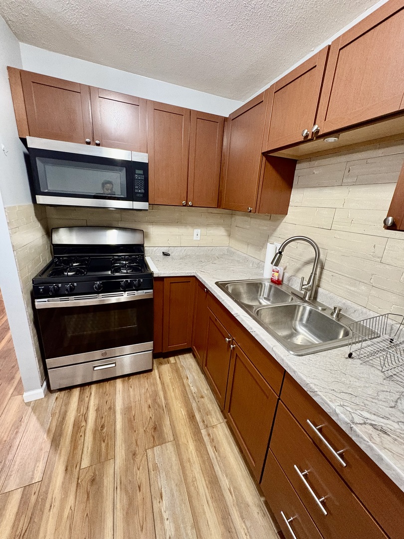 2347 Carnation Drive #2347, Crest Hill, IL 60403