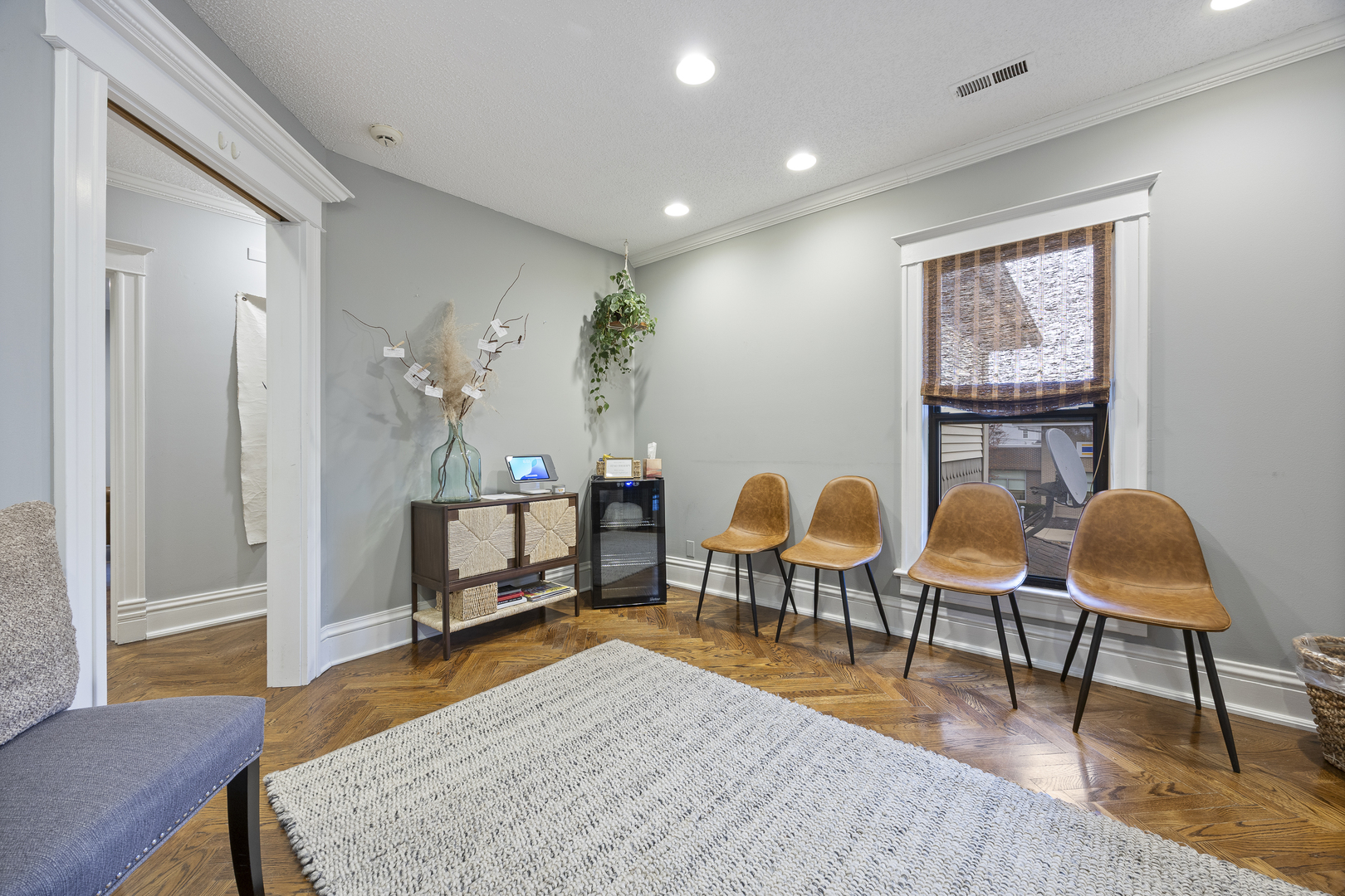 121 N Washington Street #200, Naperville, IL 60540