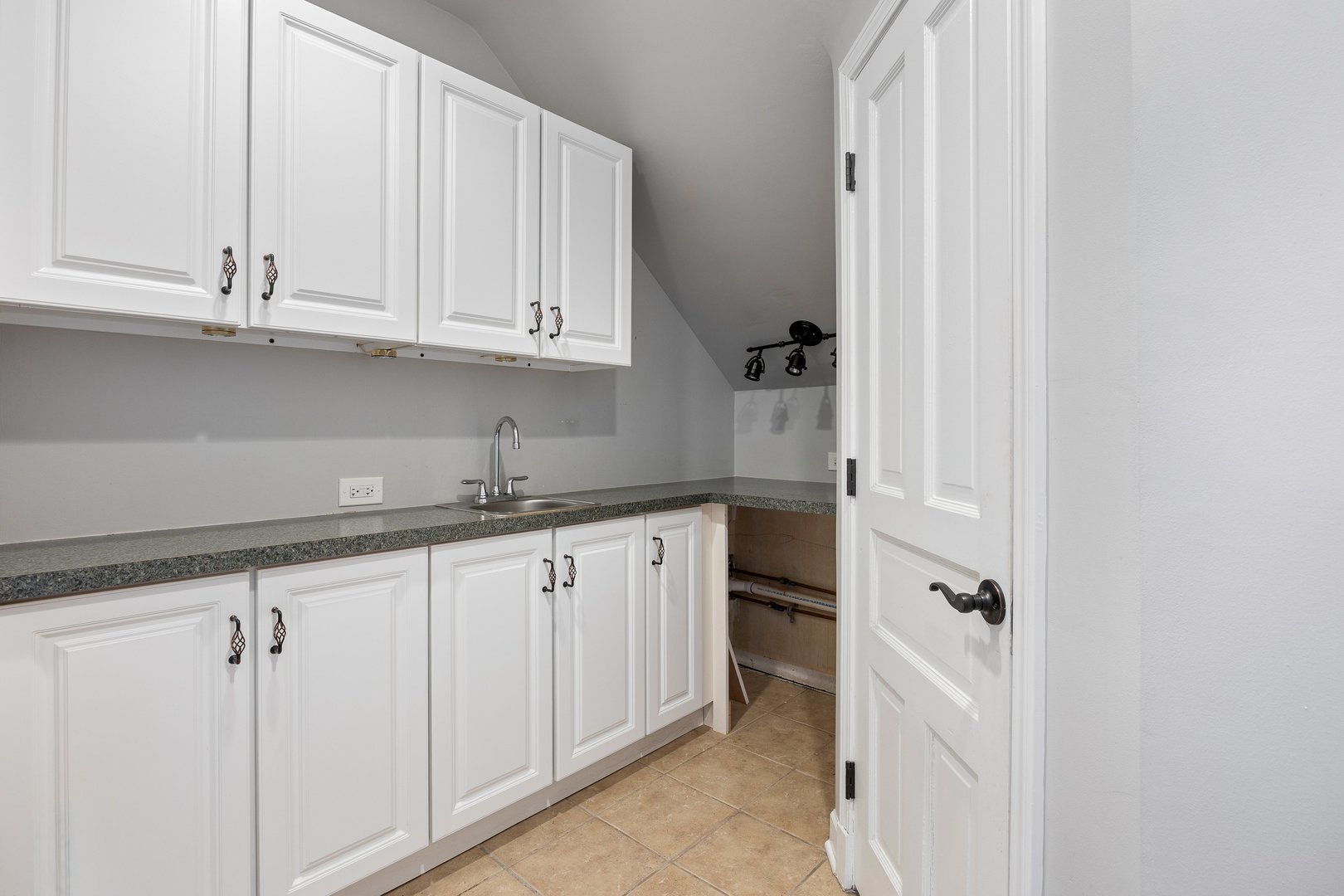 121 N Washington Street #200, Naperville, IL 60540