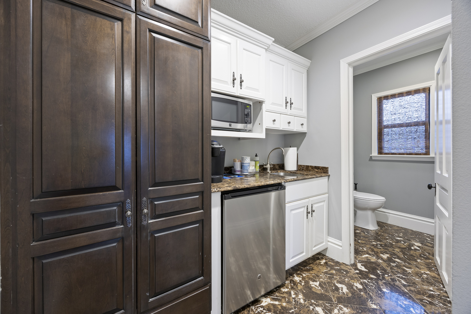 121 N Washington Street #200, Naperville, IL 60540