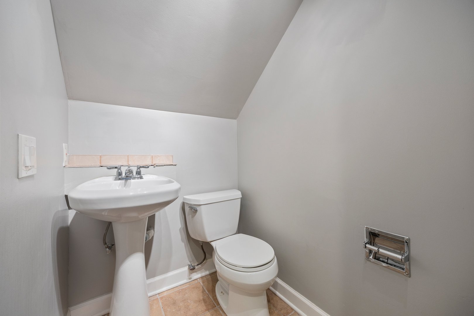 121 N Washington Street #200, Naperville, IL 60540