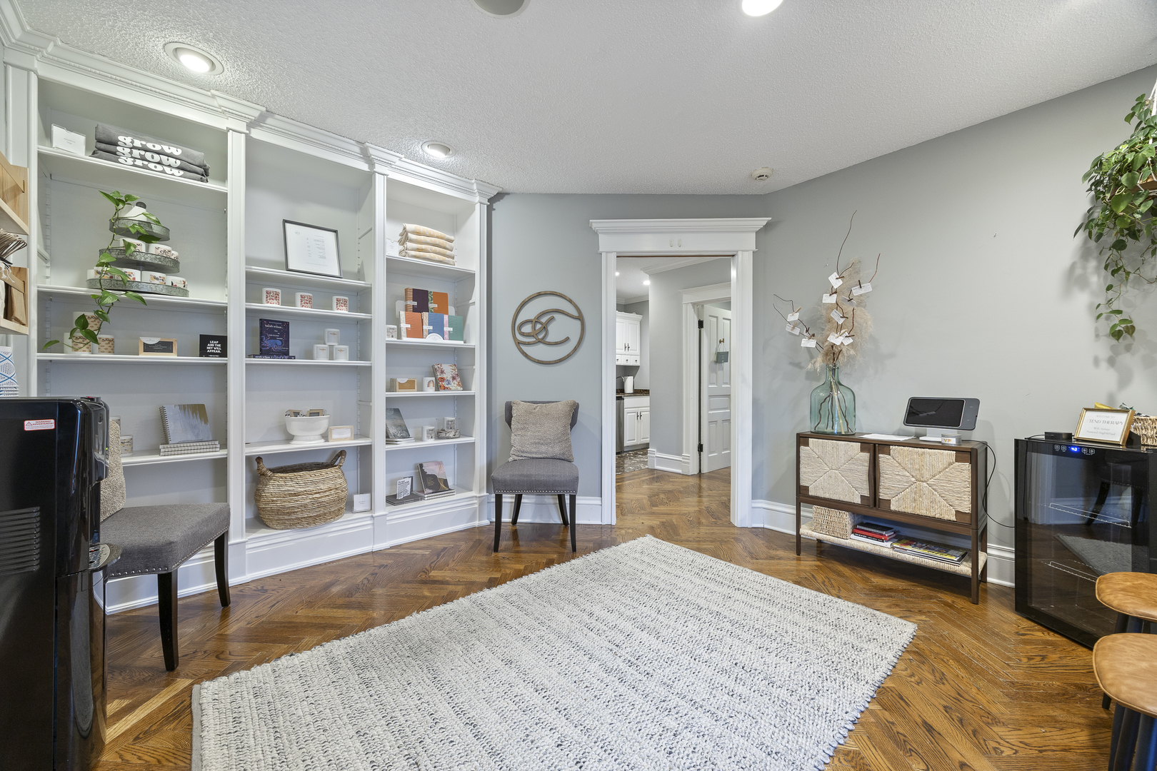 121 N Washington Street #200, Naperville, IL 60540