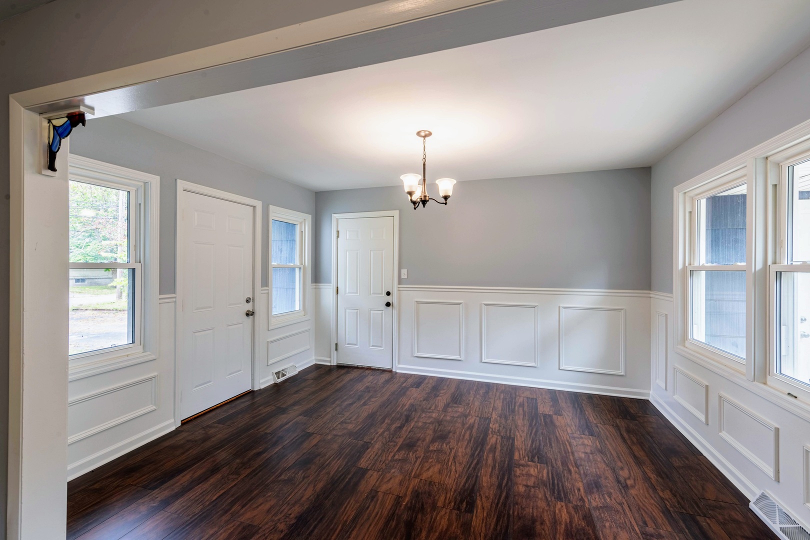 16037 Evans Avenue, South Holland, IL 60473