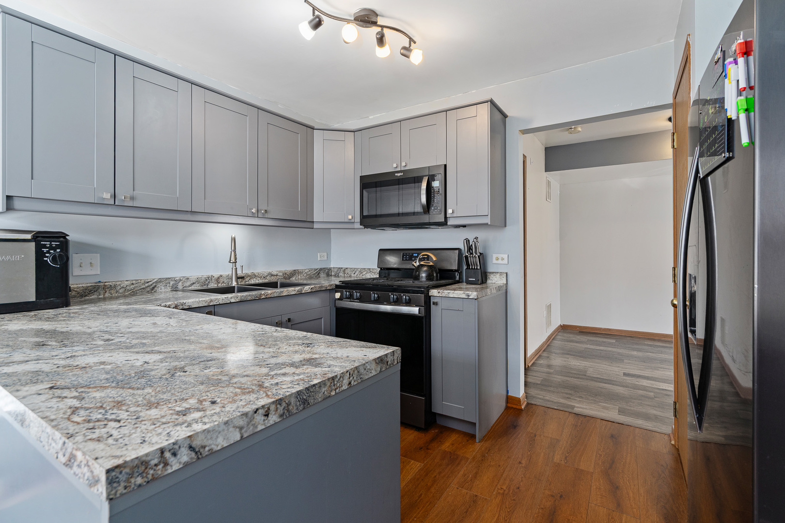 13910 Cambridge Circle, Plainfield, IL 60544