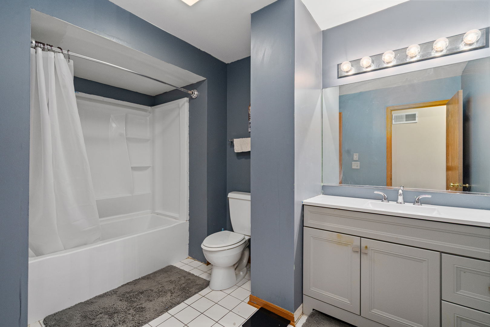 13910 Cambridge Circle, Plainfield, IL 60544