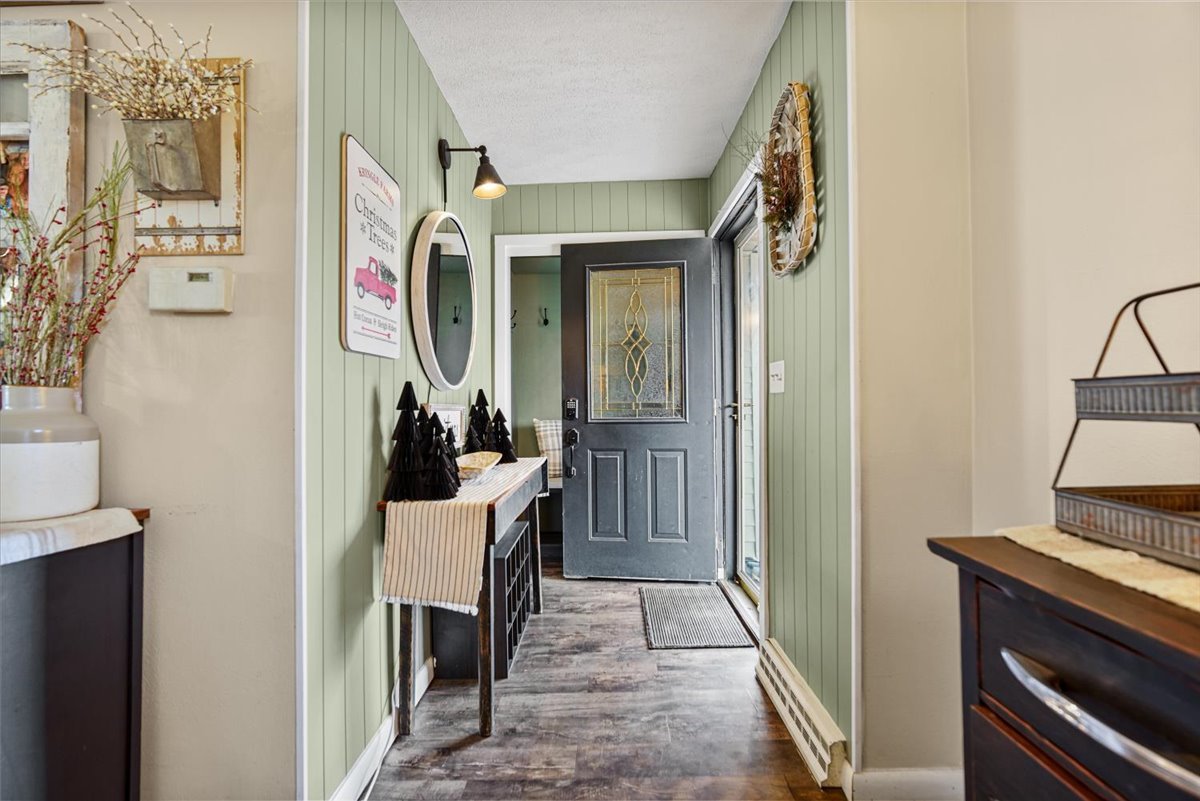 517 Sunrise Drive, Chenoa, IL 61726