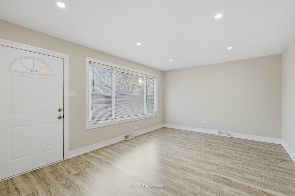 2754 E 127th Street, Chicago, IL 60633