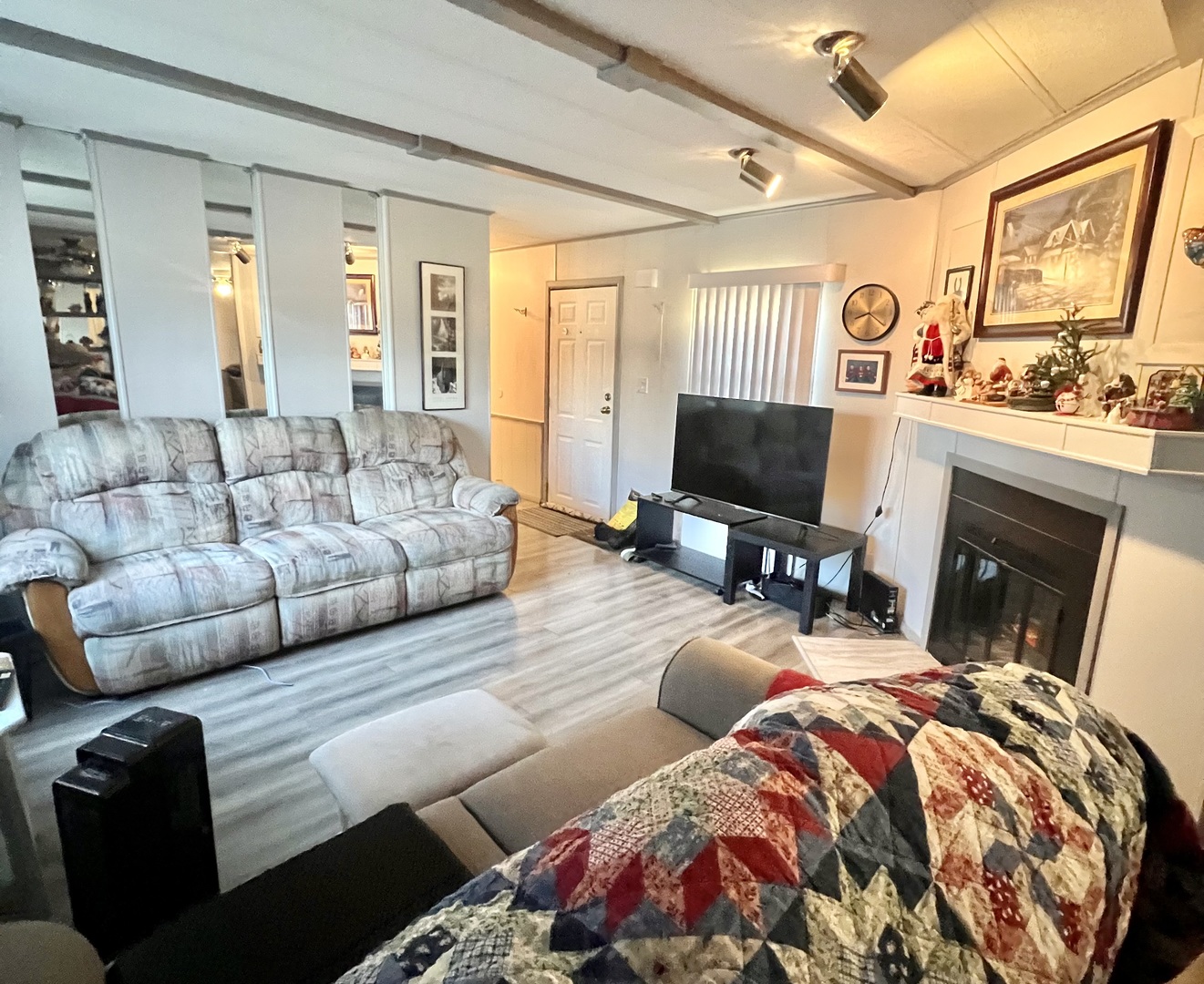 93 Oak Avenue, Sandwich, IL 60548