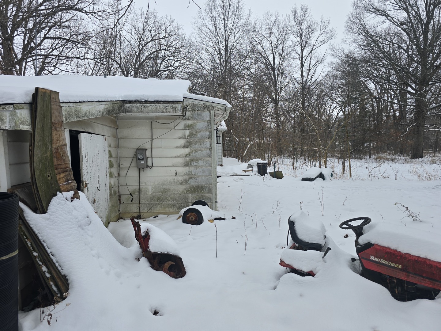 3100 N 17060 Road, Momence, IL 60954