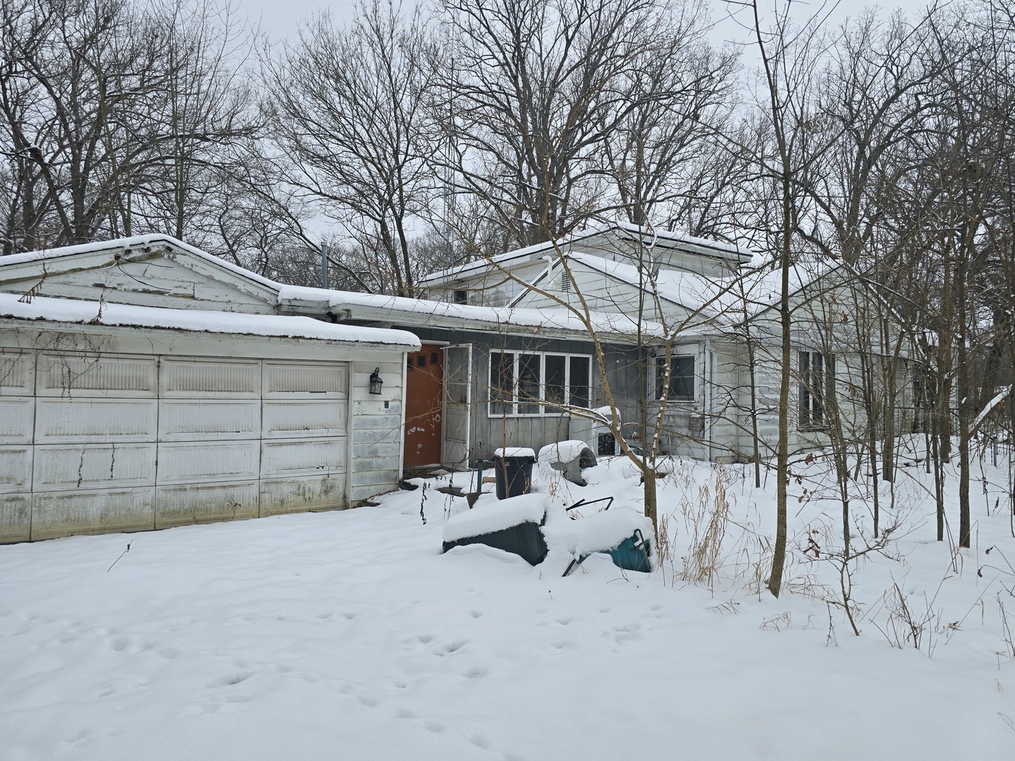 3100 N 17060 Road, Momence, IL 60954